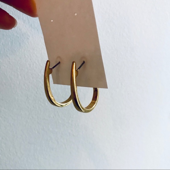 Vintage Jewelry - ⭐️ Vintage Hoop Earrings 🔆